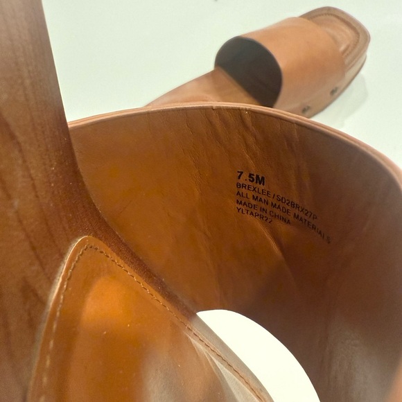 Splendid Women's Tan Leather Slide Sandals - Picture 6 of 9